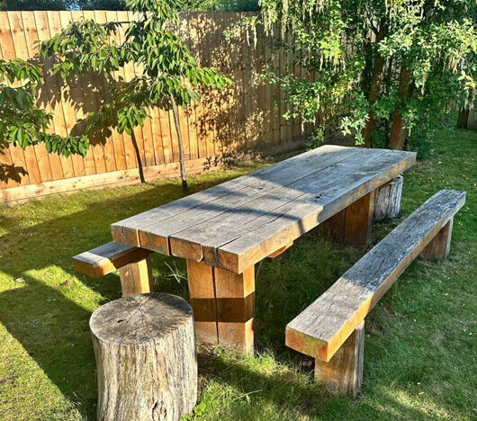 Construction de mobilier en bois autour de Chabeuil